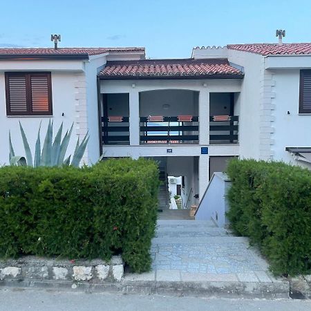 Residence4A-Appartamento Bianco Ravni Kültér fotó