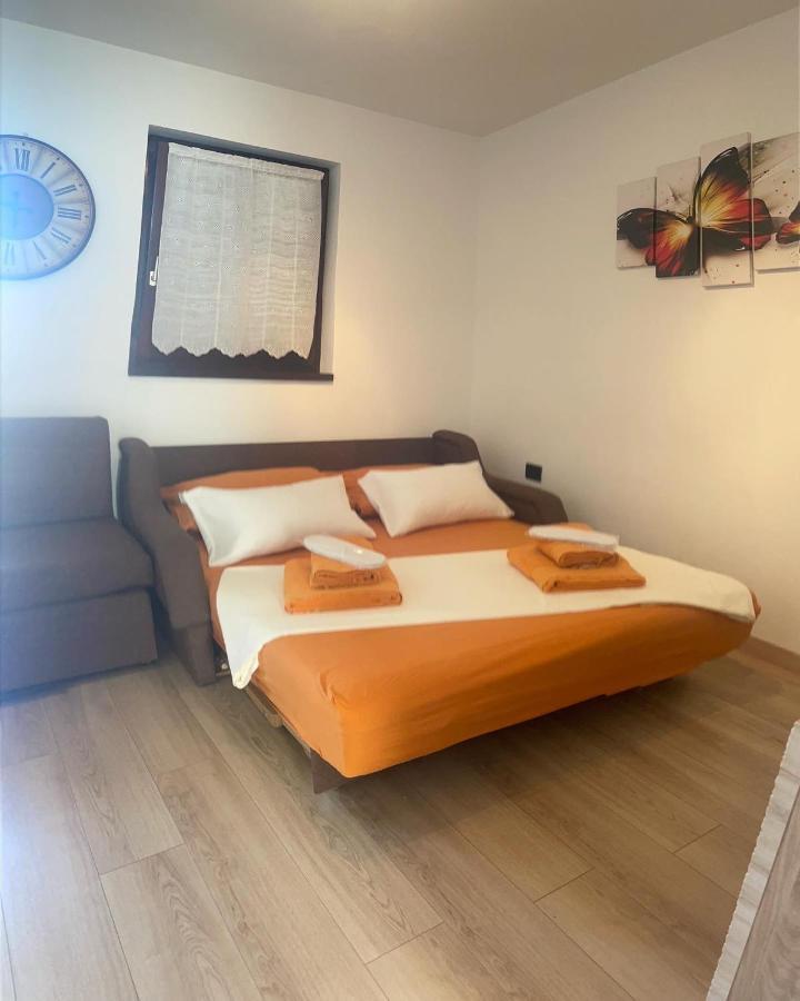 Residence4A-Appartamento Bianco Ravni Kültér fotó