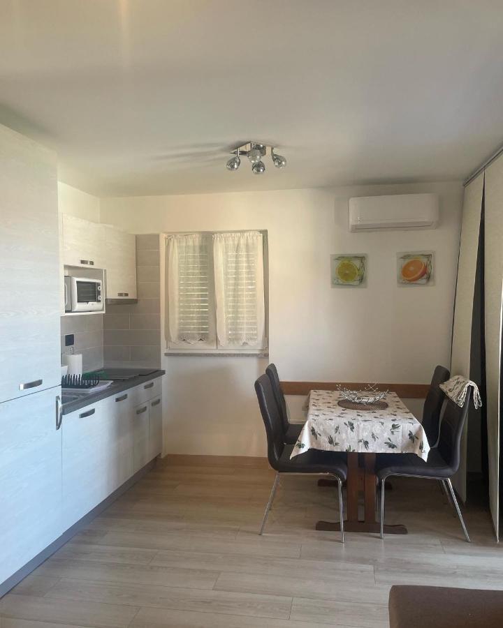 Residence4A-Appartamento Bianco Ravni Kültér fotó