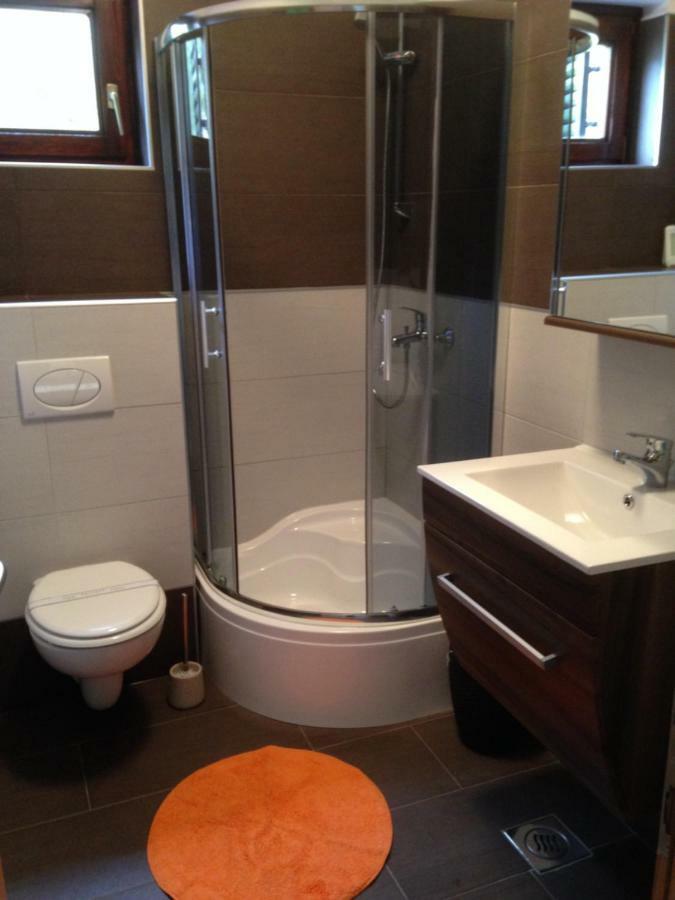 Residence4A-Appartamento Bianco Ravni Kültér fotó